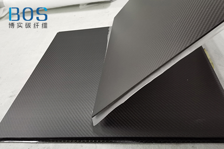 阻燃耐高温碳纤维板的性能优势是什么？