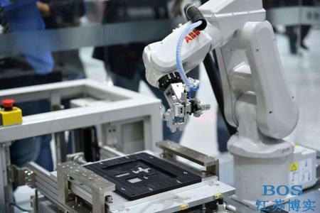 影响碳纤维机械臂性能的因素有哪些？