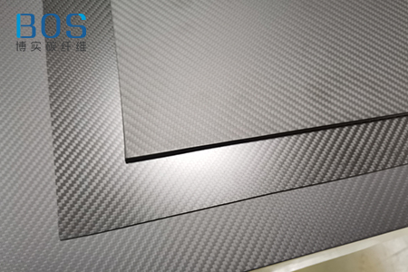 碳纤维层合板热压成型中温度的控制有多重要？