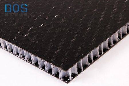 一种碳纤维蜂窝板的制备过程