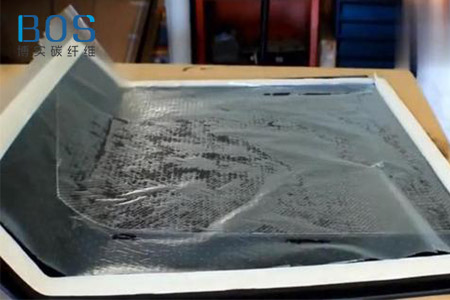 影响碳纤维复合材料模压成型的因素有哪些？